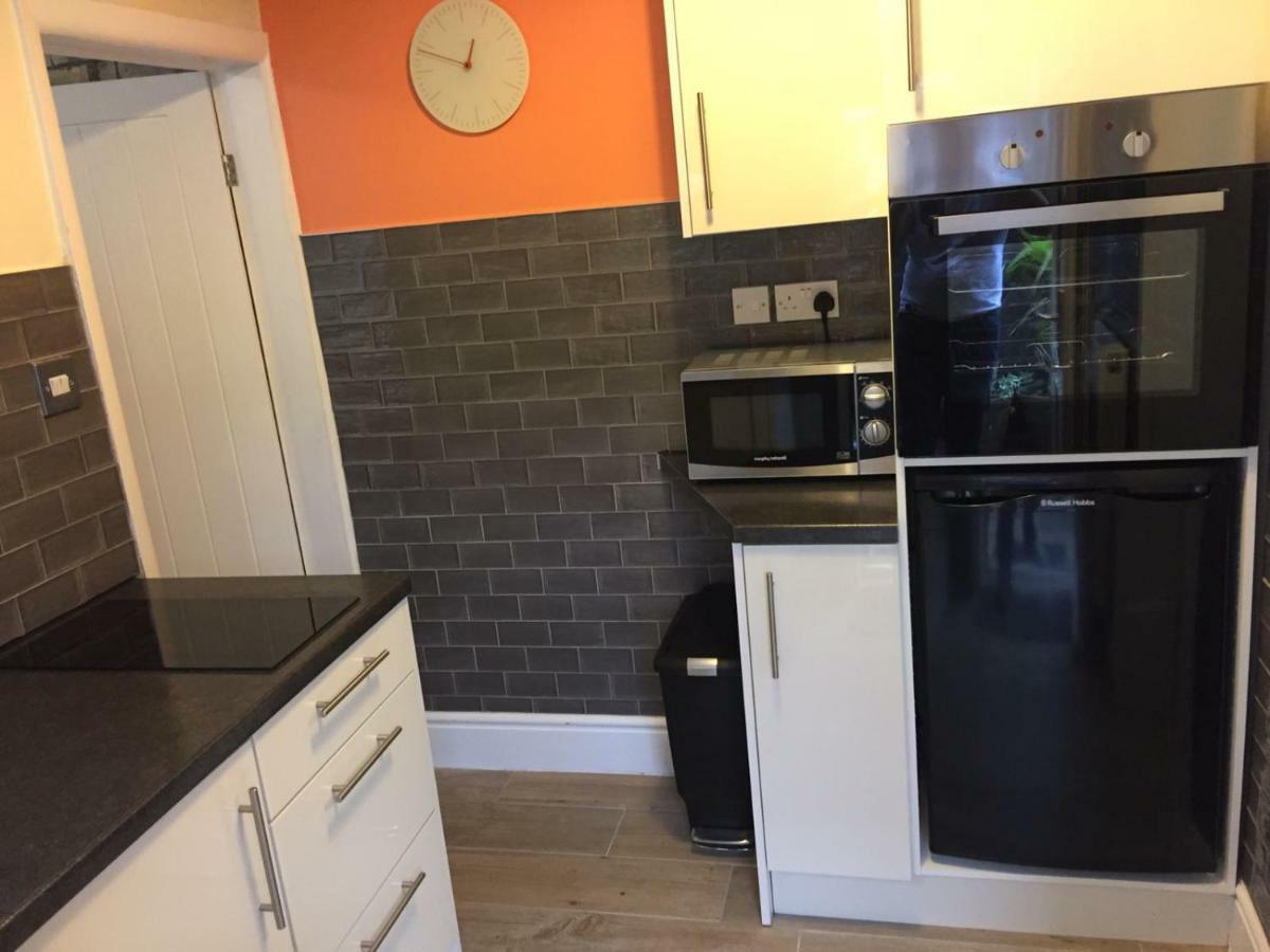 פרסטון Cosy Apartment In Private Courtyard מראה חיצוני תמונה