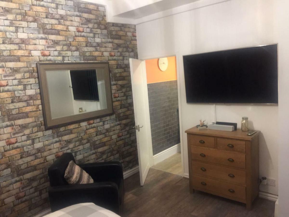 פרסטון Cosy Apartment In Private Courtyard מראה חיצוני תמונה